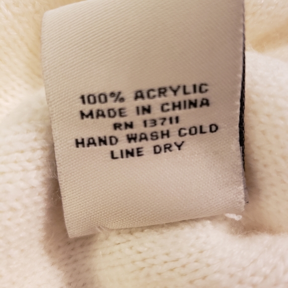 AMANDA SMITH Winter White Fuzzy Acrylic Beanie Winter Hat - Picture 7 of 7